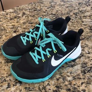 Nike Metcon 1 Cross Training Shoes